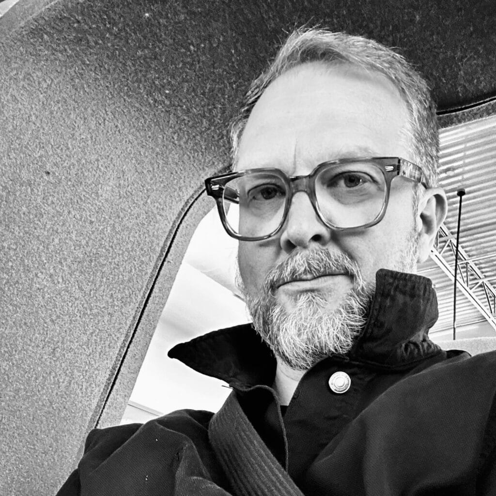 From Strings to Screens: My Journey Through Creativity. 1 ALONSO